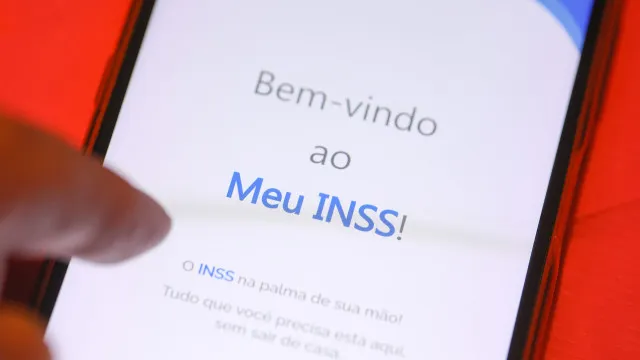 Meu INSS falha, emperra aposentadorias e impacta fila de pedidos