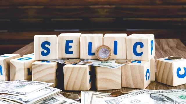Selic no fim de 2026 continua em 14,00% e segue em 12,00% para final de 2027, projeta Focus