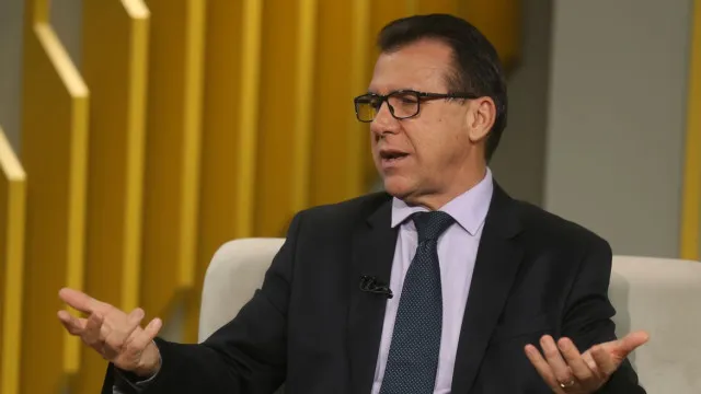 Marinho diz que governo fez sua parte por fim da 6x1 e vê risco de assunto perder força após eleições