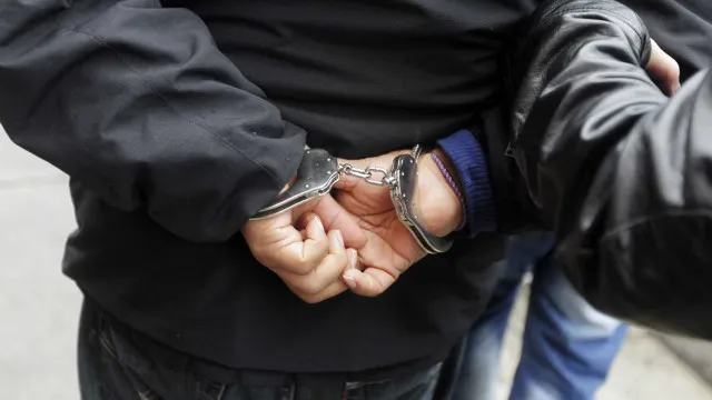 Ex-policial civil é preso sob suspeita de atirar em veículos e pessoas na zona leste de SP