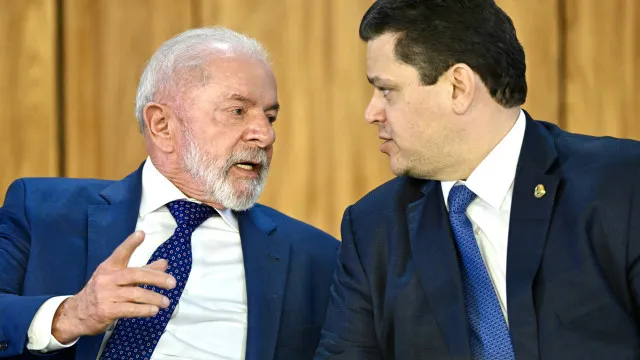 Alcolumbre frustra governo Lula e deixa fim da 6x1 para depois do 1º turno da eleição