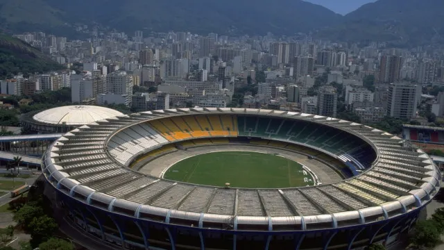 Maracanã aponta fatores para campo ruim e informa que trocará tipo de grama