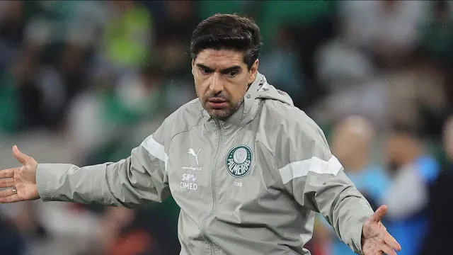Abel é empurrado do Palmeiras para o Sporting: "Pago e levo algemado"