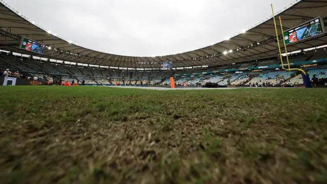 Maracanã inicia processo para troca do gramado após críticas e jogo da NFL