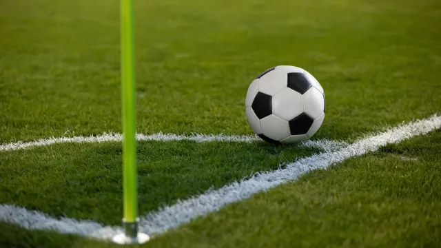 Juventude pega rebaixada Ponte Preta de olho no 1º lugar da Série B pela abertura da 32ª rodada