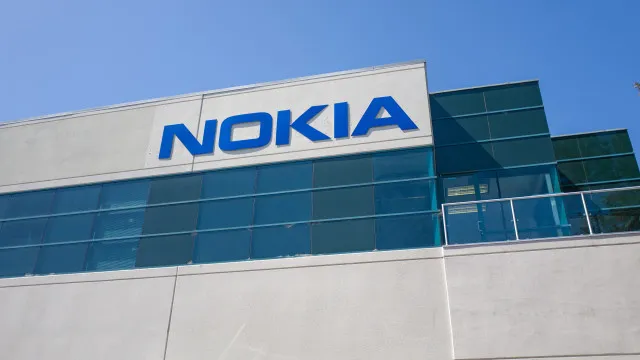 Nokia vê demanda forte de IA, com alta de 17% nas vendas de infraestrutura de redes no 3º tri