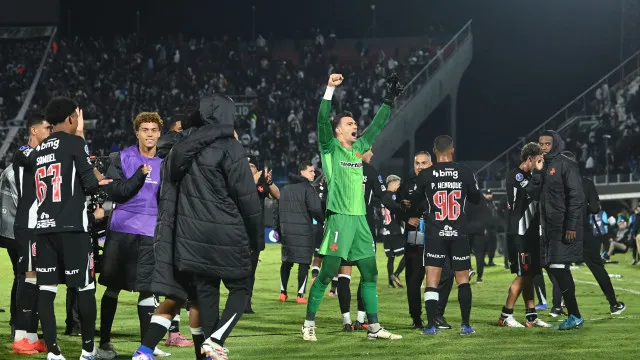 Vasco mantém possibilidade de final brasileira na Copa Sul-Americana