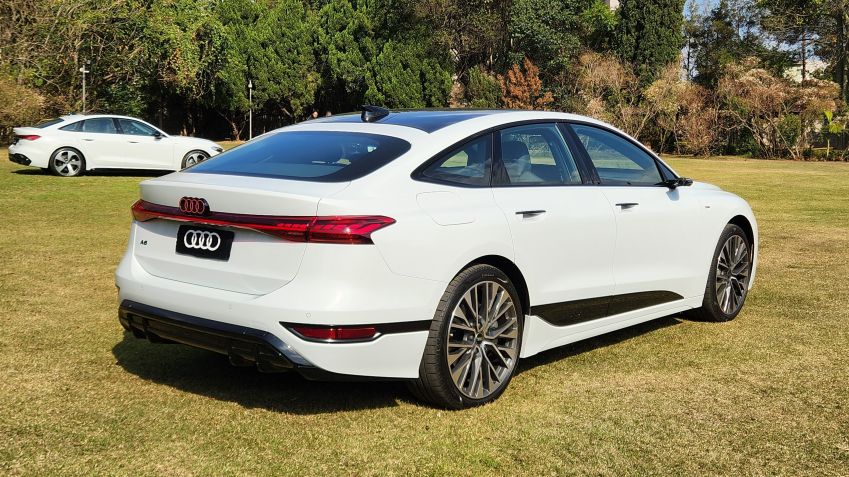 Audi A6 Sportback e-tron 2025: sedã elétrico chega com muita tecnologia ao Brasil • Thiago Ventura/CNN