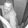 Homem que agrediu mulher em elevador tinha armas e munições em casa