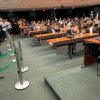 Comissão da Câmara critica não obrigatoriedade de autoescola para CNH
